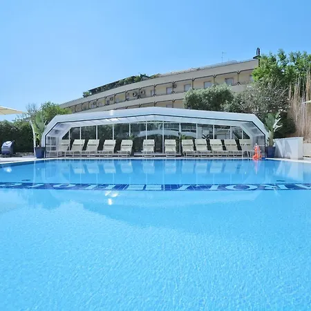 מלון Hotiday Centro גאליפולי