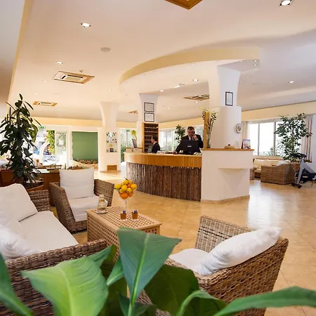 Hotiday Centro מלון